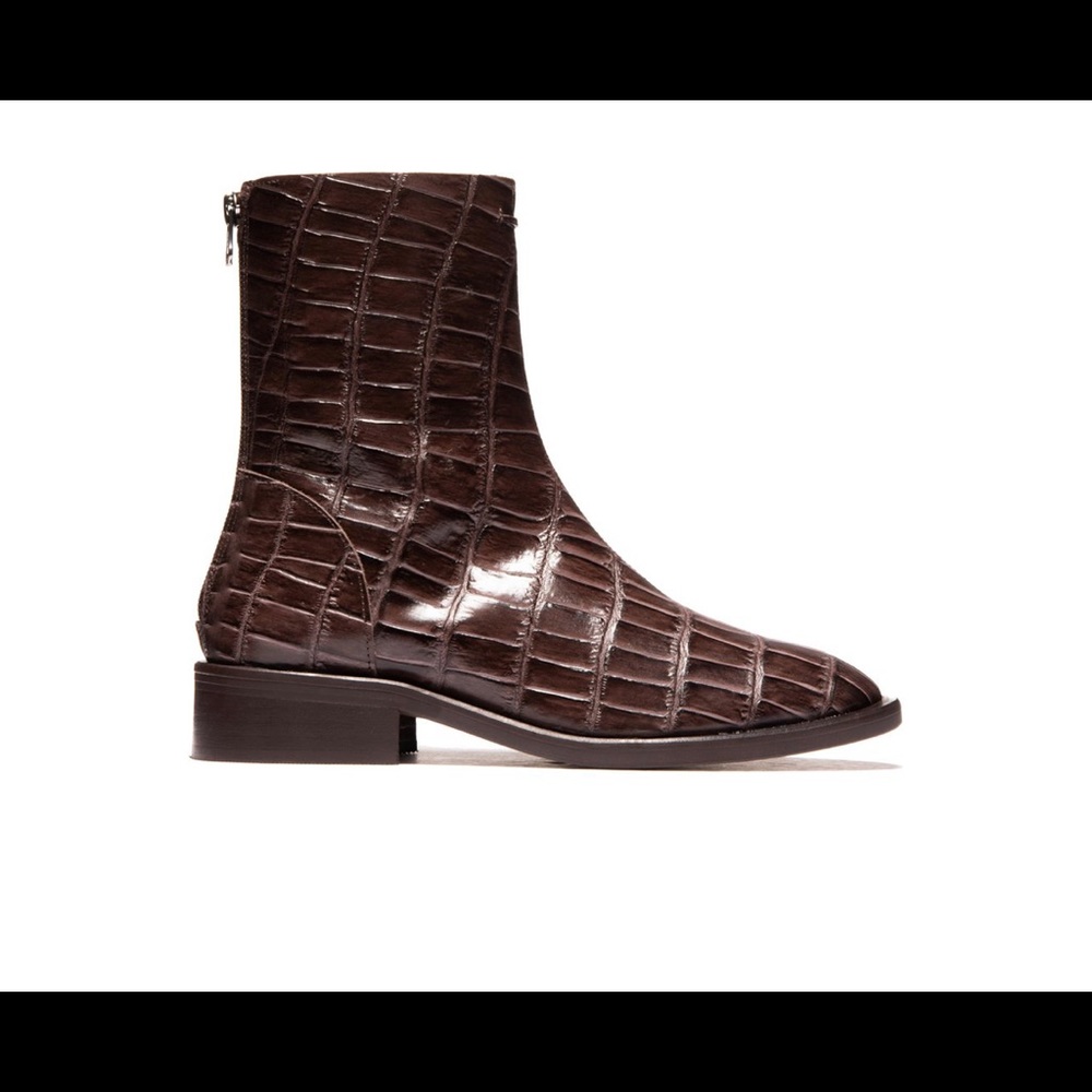 Intervalle Dalton Brown croco ankle boot nwot